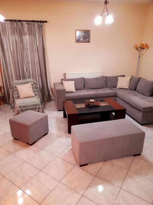 Το Σπίτι Του Γιάννη Apartment Pyli Exterior photo